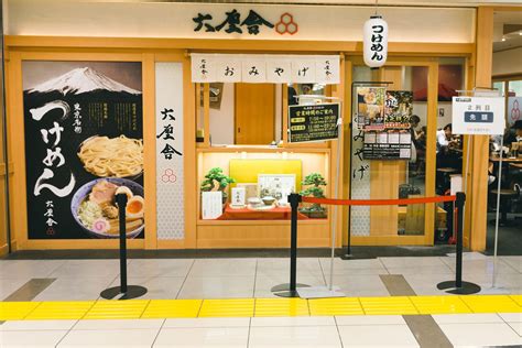 明石駅 ラーメン と その周辺の文化的考察